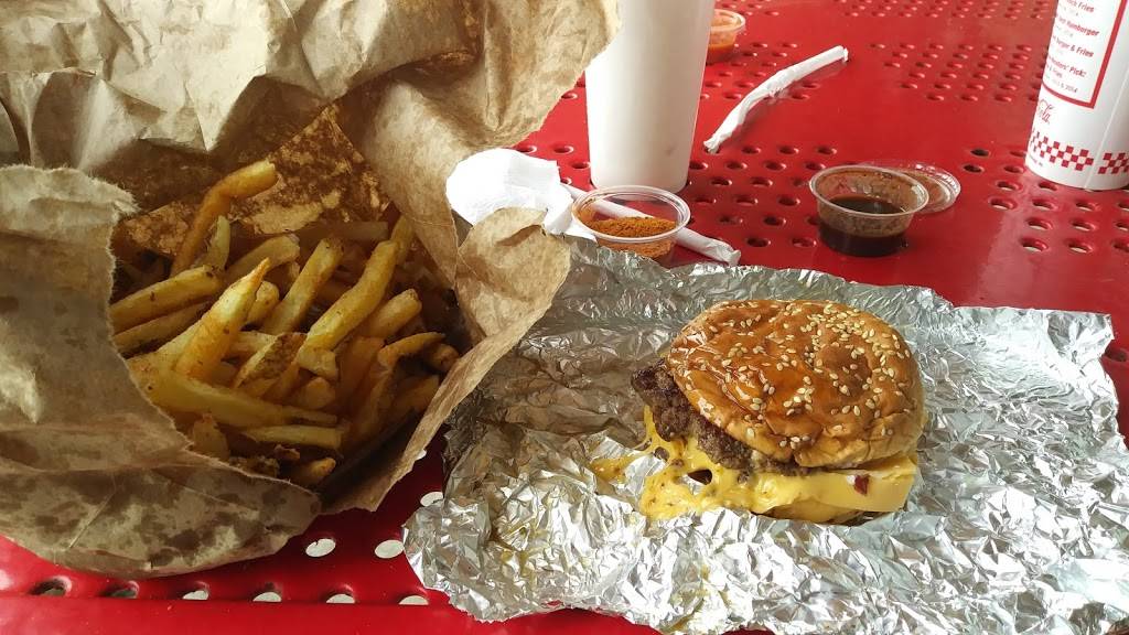Five Guys | meal takeaway | 2630 Dawson Rd, Albany, GA 31707, USA | 2294830102 OR +1 229-483-0102