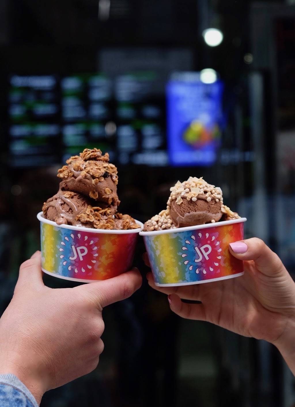 Juice Press | restaurant | 33 Boylston St, Chestnut Hill, MA 02467, USA | 2127770034 OR +1 212-777-0034