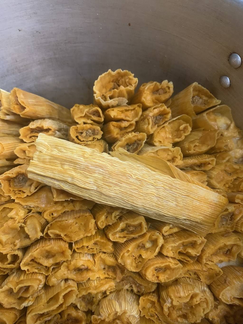 La Victoria Paleteria Ice Cream Shop & Restaurant | restaurant | 155 W Cowboy Way, LaBelle, FL 33935, USA | 8636747146 OR +1 863-674-7146