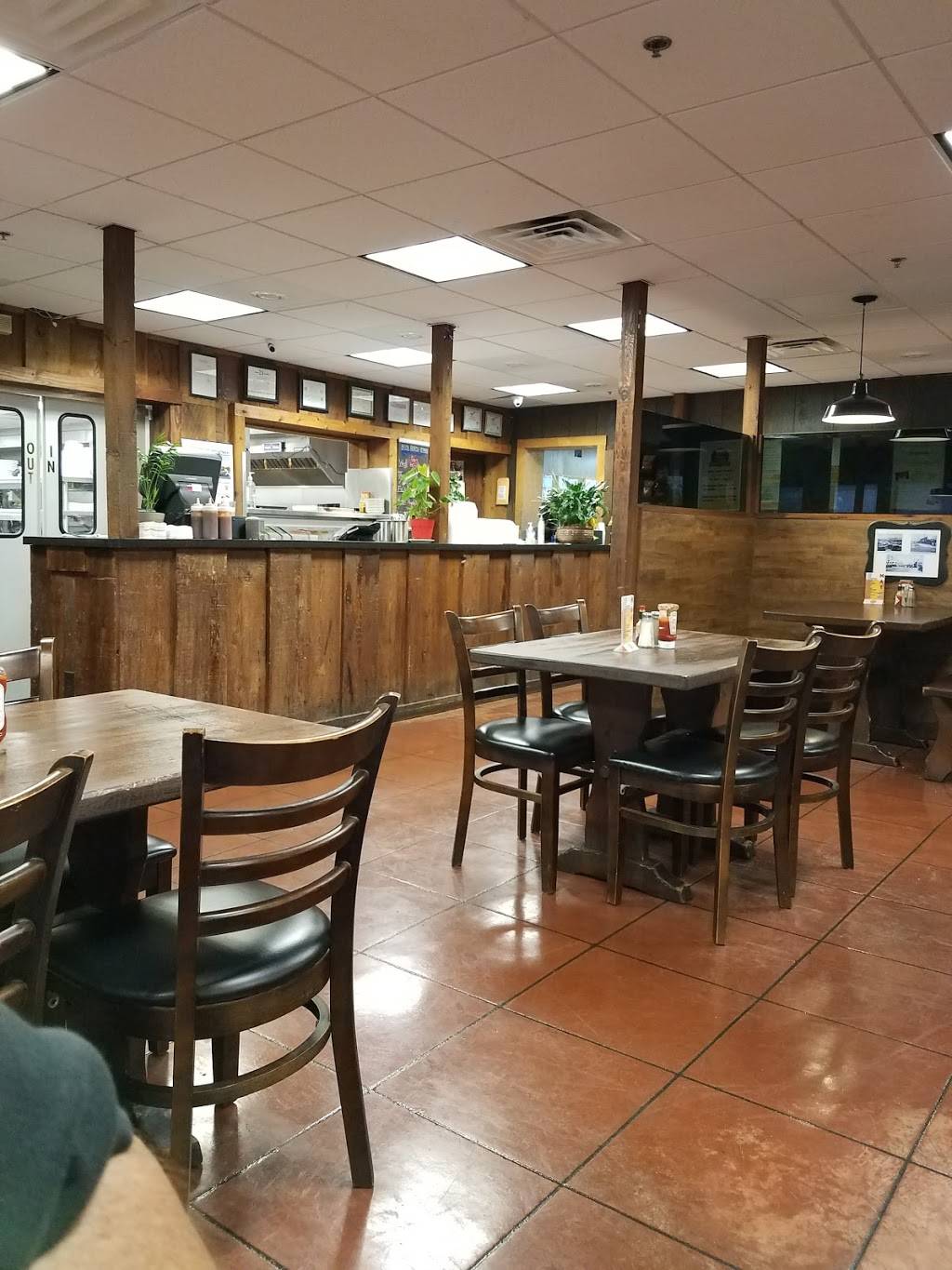 The Back Porch | restaurant | 902 Broadway Blvd, Kilgore, TX 75662, USA | 9039848141 OR +1 903-984-8141