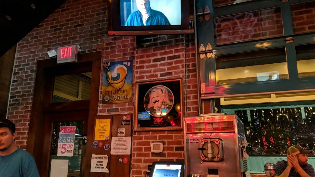 Juanita Greenbergs Nacho Royale | restaurant | 410 W Coleman Blvd, Mt Pleasant, SC 29464, USA | 8433296224 OR +1 843-329-6224