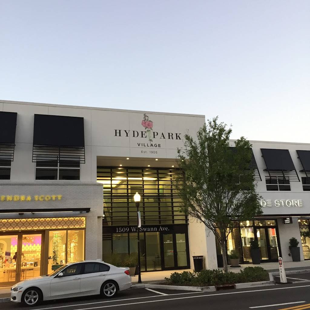 Hyde Park Village | shopping mall | 1602 W Snow Ave, Tampa, FL 33606, USA | 8132546210 OR +1 813-254-6210