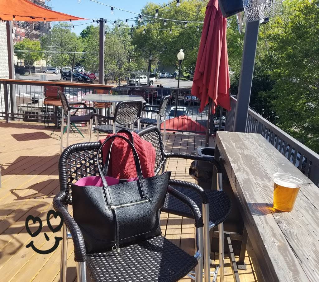 Truck & Tap Alpharetta | restaurant | 30 Milton Ave, Alpharetta, GA 30009, USA | 7706802760 OR +1 770-680-2760