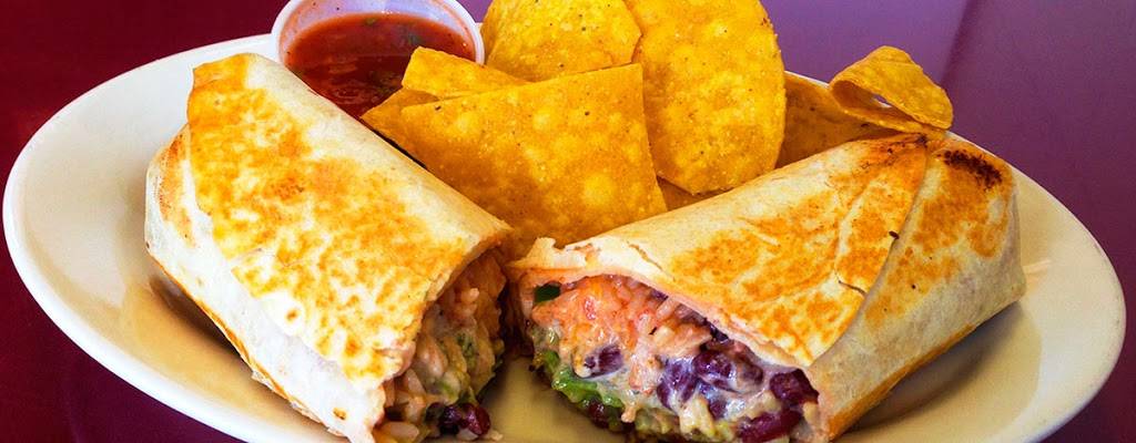 Super Burritos Mexican Grill | restaurant | 453 Ferry St, Everett, MA 02149, USA | 6173870405 OR +1 617-387-0405