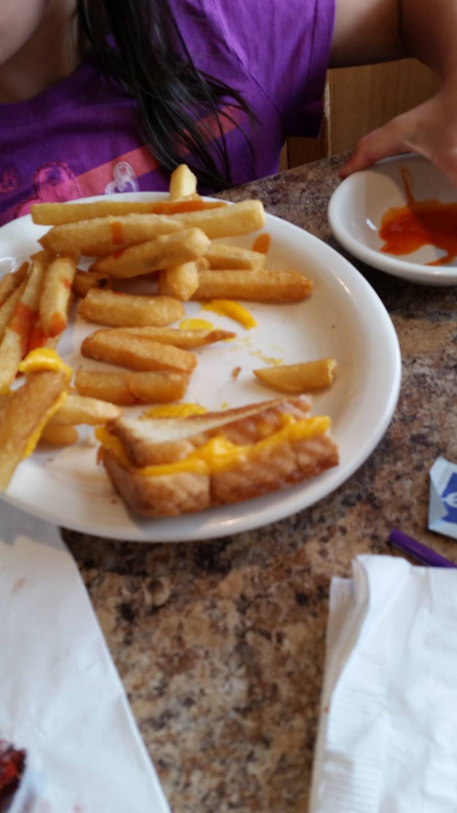 Diner By The Sea | restaurant | 260 E Park Ave, Long Beach, NY 11561, USA | 5164312233 OR +1 516-431-2233