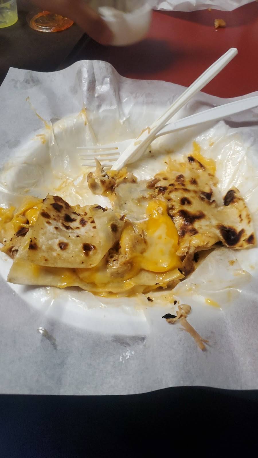 DLeons Mexican Food | restaurant | 1221 N 27th St, Lincoln, NE 68503, USA | 4024747100 OR +1 402-474-7100