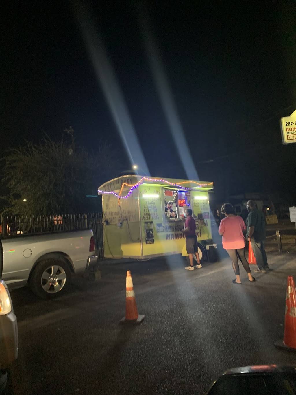 Tacos el rury | restaurant | 1804 Buena Vista St, San Antonio, TX 78207, USA | 3136320513 OR +1 313-632-0513