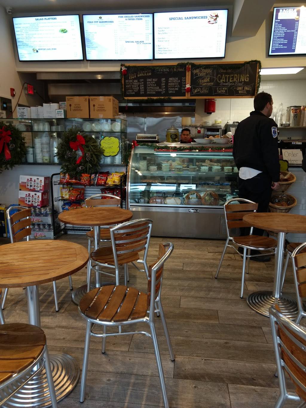 Hot Bagels Brooklyns Finest | bakery | 368 Broad St, Red Bank, NJ 07701, USA | 7328421397 OR +1 732-842-1397
