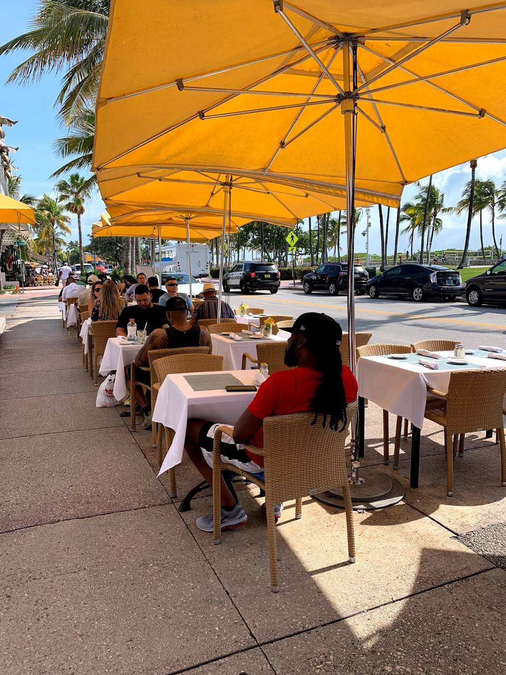 Starlite Cafe | restaurant | 750 Ocean Dr, Miami Beach, FL 33139, USA | 3055342161 OR +1 305-534-2161