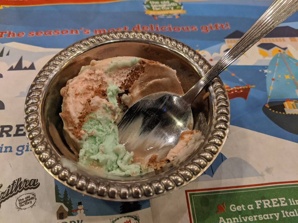 The Old Spaghetti Factory | meal takeaway | 1421 Waterfront Pkwy, Wichita, KS 67206, USA | 3166334365 OR +1 316-633-4365