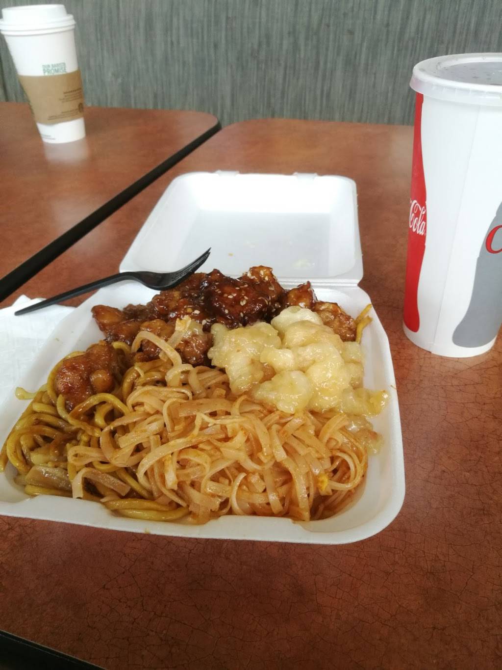 Thai Go | restaurant | 3000 184th St SW #846, Lynnwood, WA 98037, USA | 4257751345 OR +1 425-775-1345