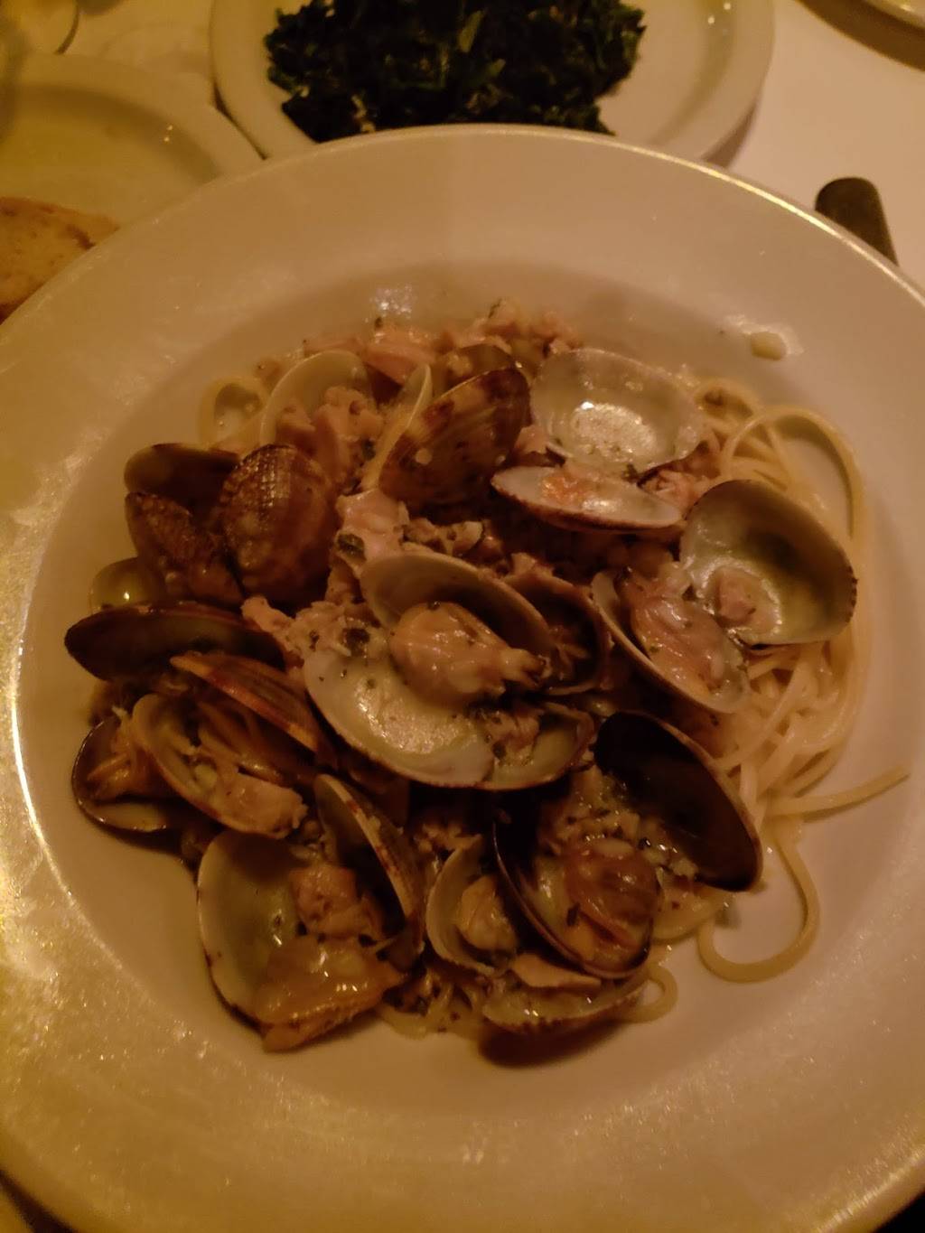 Carmines Restaurant & Bar | restaurant | 10463 Santa Monica Blvd, Los Angeles, CA 90025, USA | 3104414706 OR +1 310-441-4706