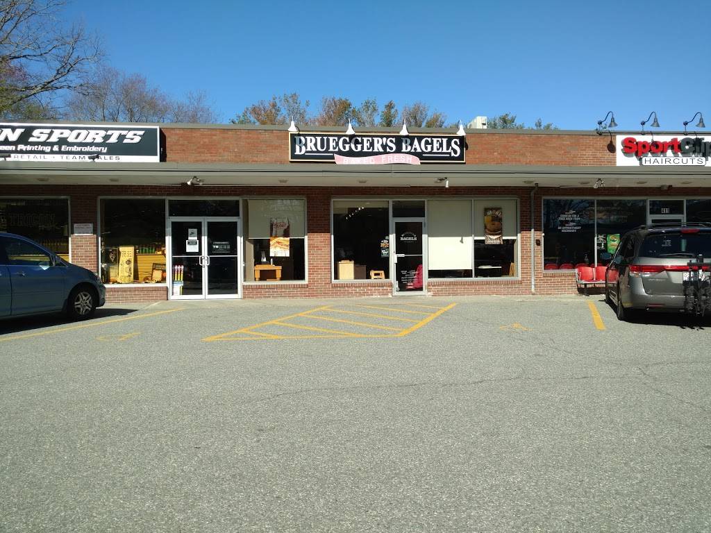 Brueggers Bagels | bakery | 413 Waltham St, Lexington, MA 02421, USA | 7816742040 OR +1 781-674-2040