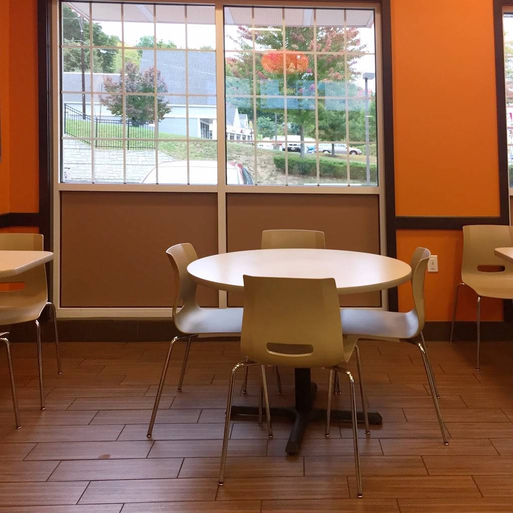 Dunkin | cafe | 1174 Main St, Watertown, CT 06795, USA | 8602743441 OR +1 860-274-3441