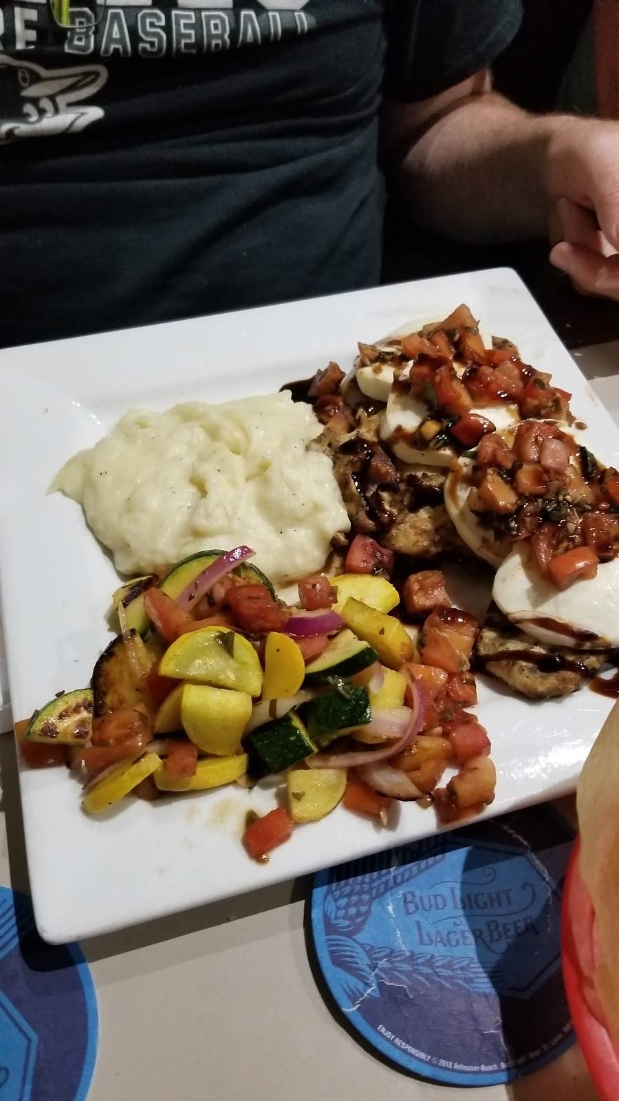 West End Grill | restaurant | 2049 West St, Annapolis, MD 21401, USA | 4102667662 OR +1 410-266-7662