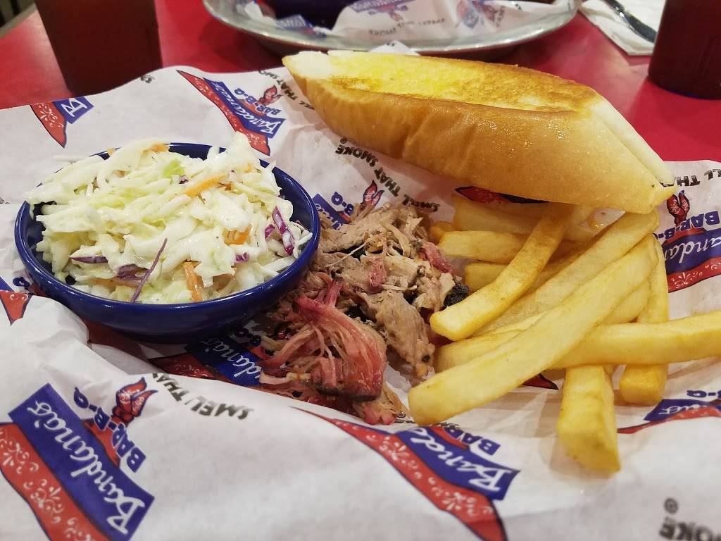 Bandanas Bar-B-Q | restaurant | 4608 N Illinois St, Fairview Heights, IL 62208, USA | 6182222060 OR +1 618-222-2060