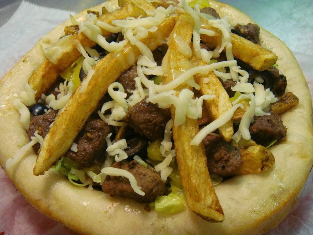 Little Johnnys II | restaurant | 130 E Washington St, New Castle, PA 16101, USA | 7246572210 OR +1 724-657-2210