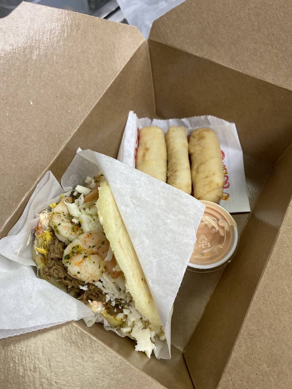 Latin Fork Arepas drive thru | restaurant | 280 E Vine St, Kissimmee, FL 34744, USA | 4077852090 OR +1 407-785-2090