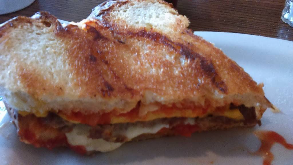 H&H Bakery and Restaurant | bakery | 200 S Mable St, Pinconning, MI 48650, USA | 9898794121 OR +1 989-879-4121