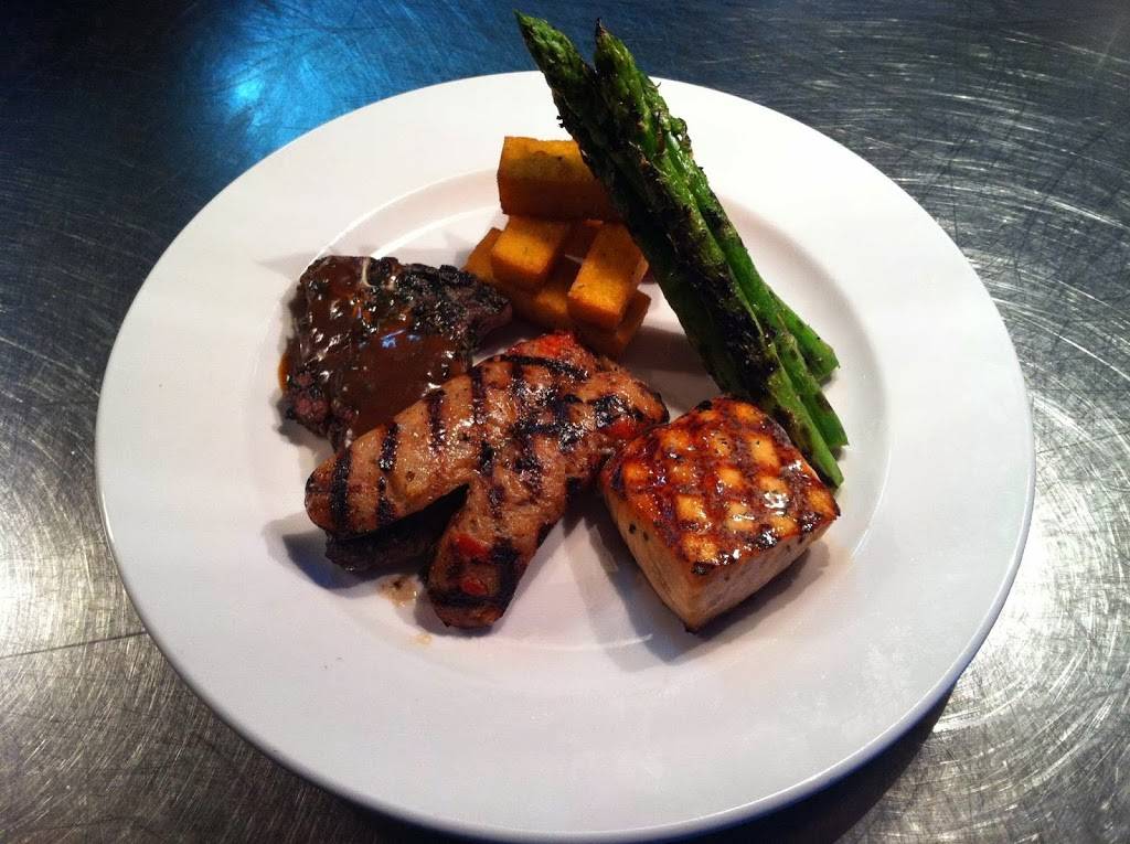 Lemoncello Italian Restaurant & Bar | restaurant | 137 W Commercial St, East Rochester, NY 14445, USA | 5853858565 OR +1 585-385-8565