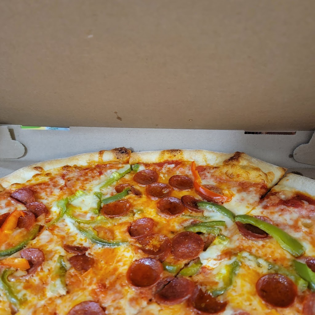 Catuscos Pizza | restaurant | 336 Depot Rd, Huntington Station, NY 11746, USA | 6316294872 OR +1 631-629-4872