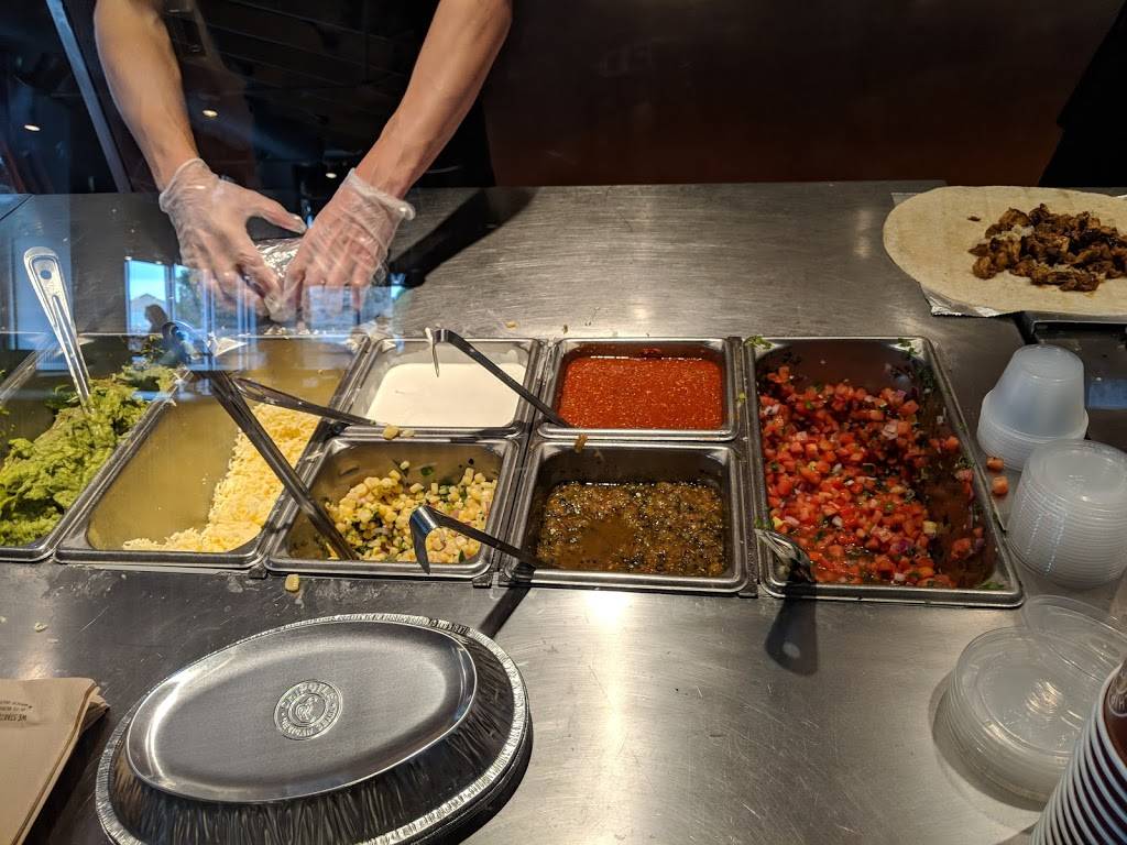 Chipotle Mexican Grill | restaurant | 8600 N Boardwalk Ave, Kansas City, MO 64154, USA | 8167460050 OR +1 816-746-0050