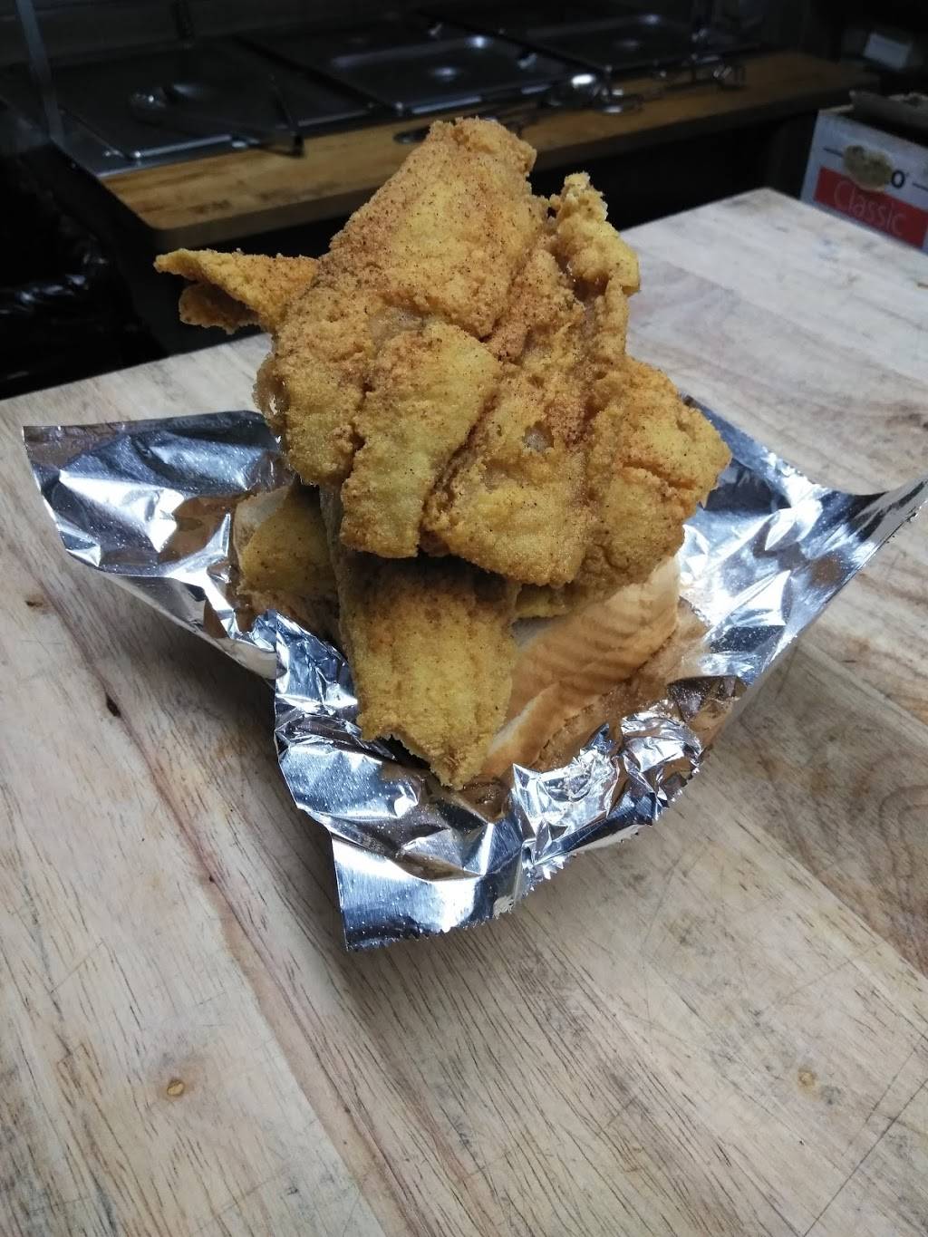 CZigs BBQ | restaurant | 14710 Main St, Upper Marlboro, MD 20772, USA | 3016277000 OR +1 301-627-7000