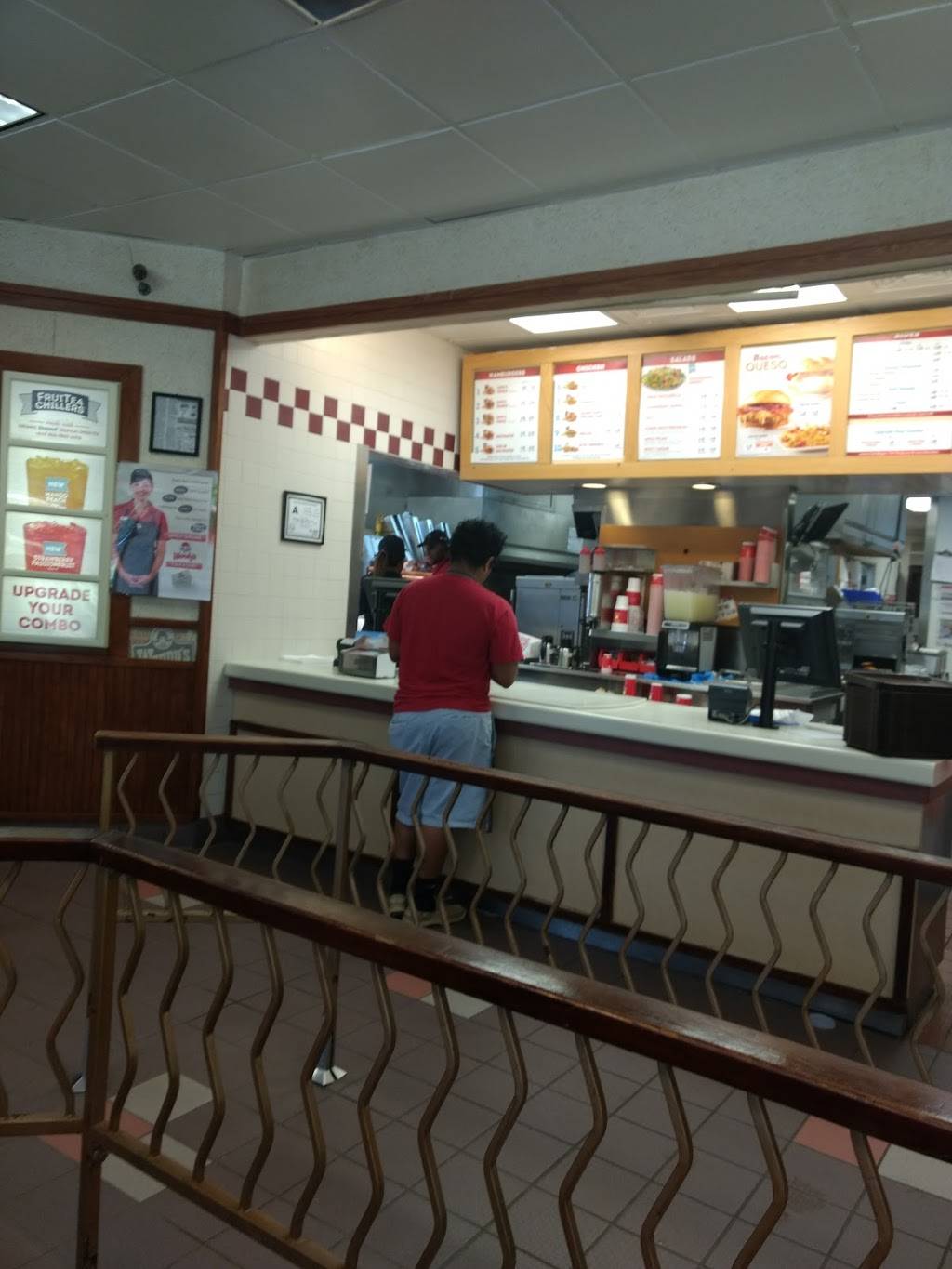 Wendys | restaurant | 399 Walmart Shopping Ctr, Siler City, NC 27344, USA | 9196632060 OR +1 919-663-2060