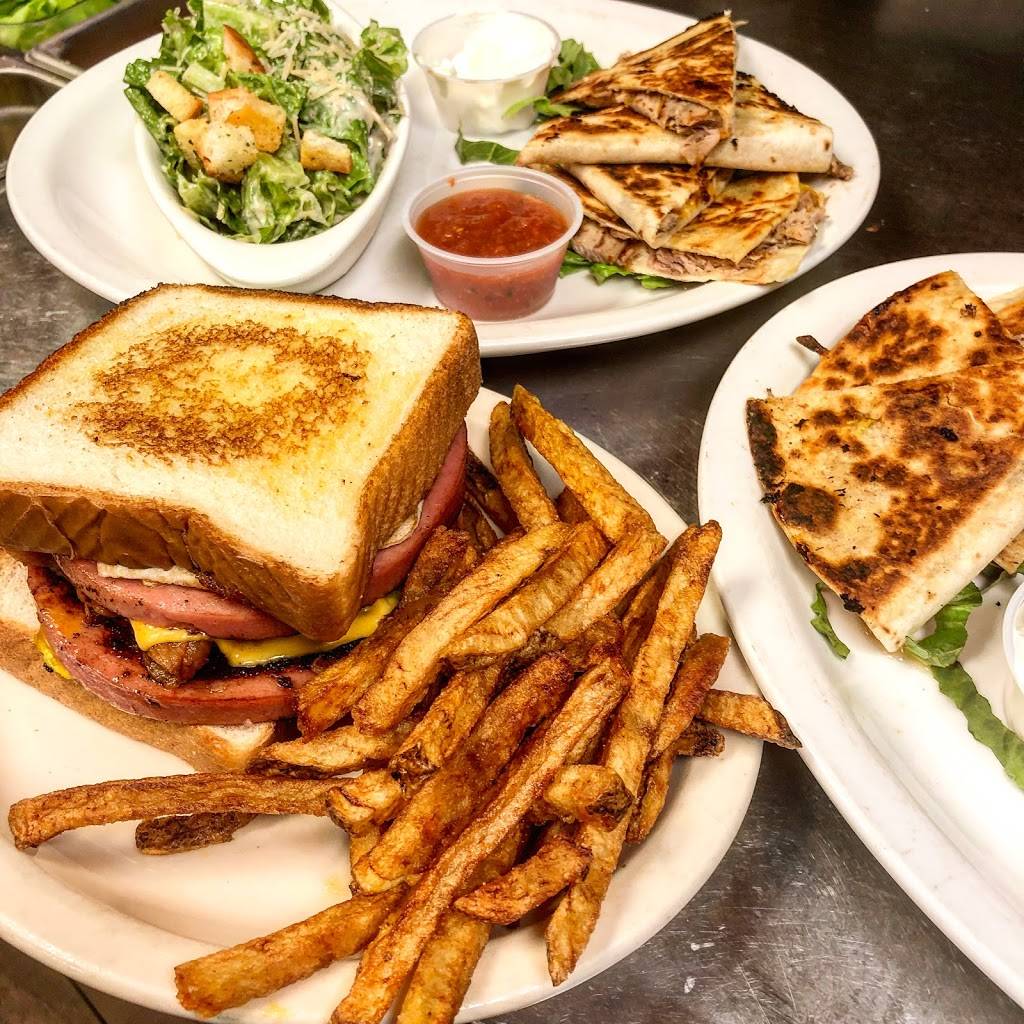 Blue Canoe | restaurant | 2006 N Gloster St, Tupelo, MS 38804, USA | 6622692642 OR +1 662-269-2642