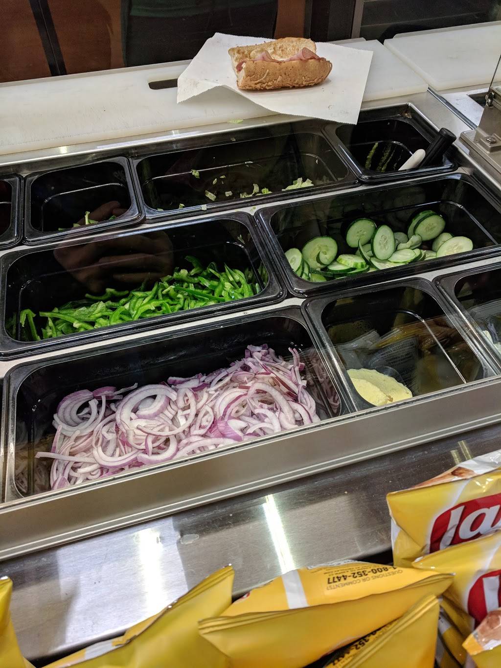 Subway Restaurants | restaurant | 205-12 Northern Blvd, Bayside, NY 11361, USA | 7184282177 OR +1 718-428-2177