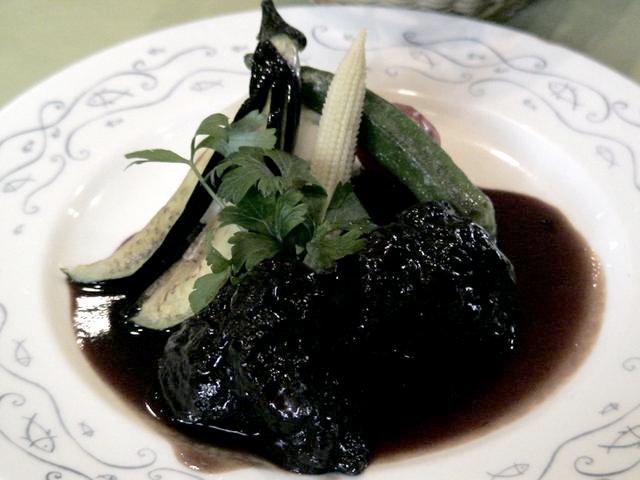 Boukarou lounge | restaurant | 5973 N Clark St, Chicago, IL 60660, USA | 7739440197 OR +1 773-944-0197