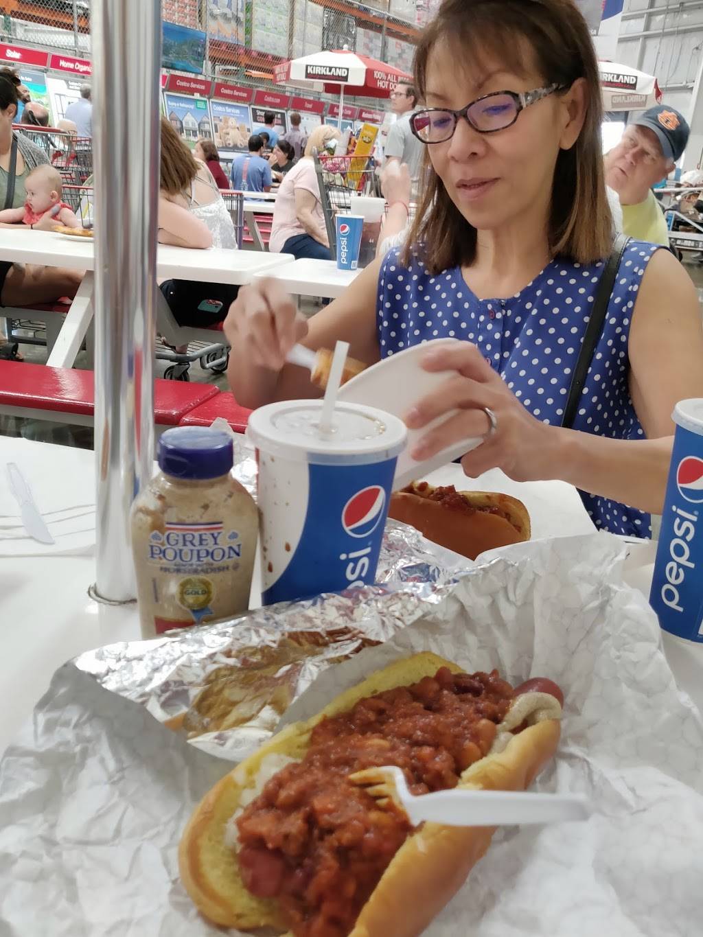 Costco Food Court | meal takeaway | 3333 University Blvd, Winter Park, FL 32792, USA | 4076811604 OR +1 407-681-1604