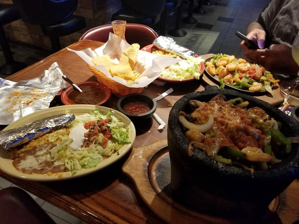 Las Palapas Mexican Restaurant | restaurant | 8 Bangor Mall Blvd, Bangor, ME 04401, USA | 2079473500 OR +1 207-947-3500