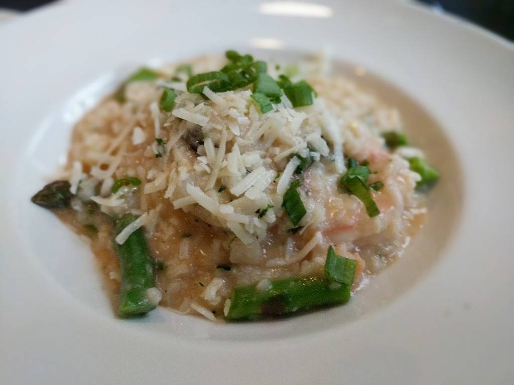 Remington Tavern and Seafood Exchange | restaurant | 184 Sweeney St, North Tonawanda, NY 14120, USA | 7163622802 OR +1 716-362-2802