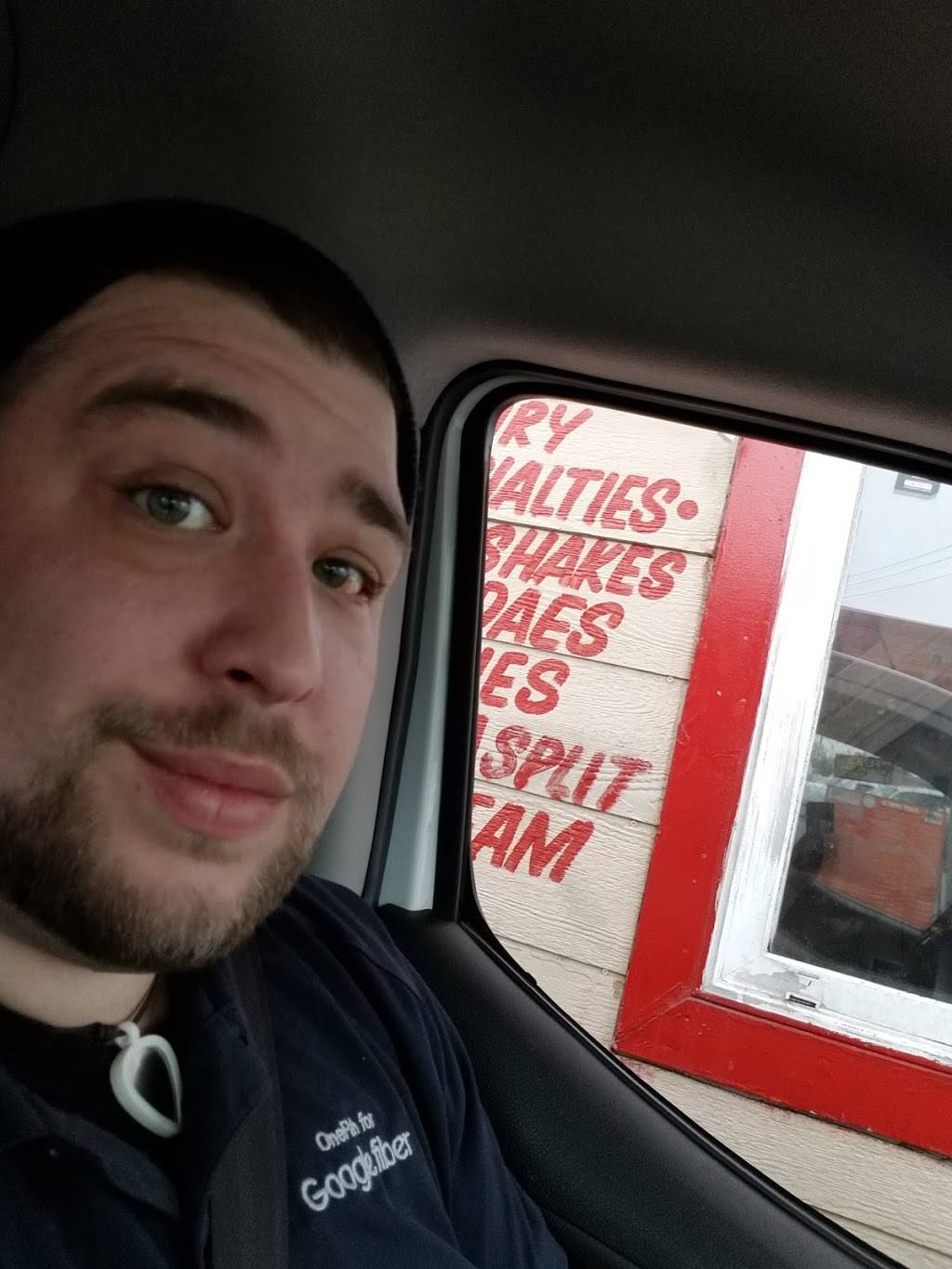 Fat Mos No 1 | restaurant | 2608 Gallatin Pike, Nashville, TN 37216, USA | 6152265012 OR +1 615-226-5012