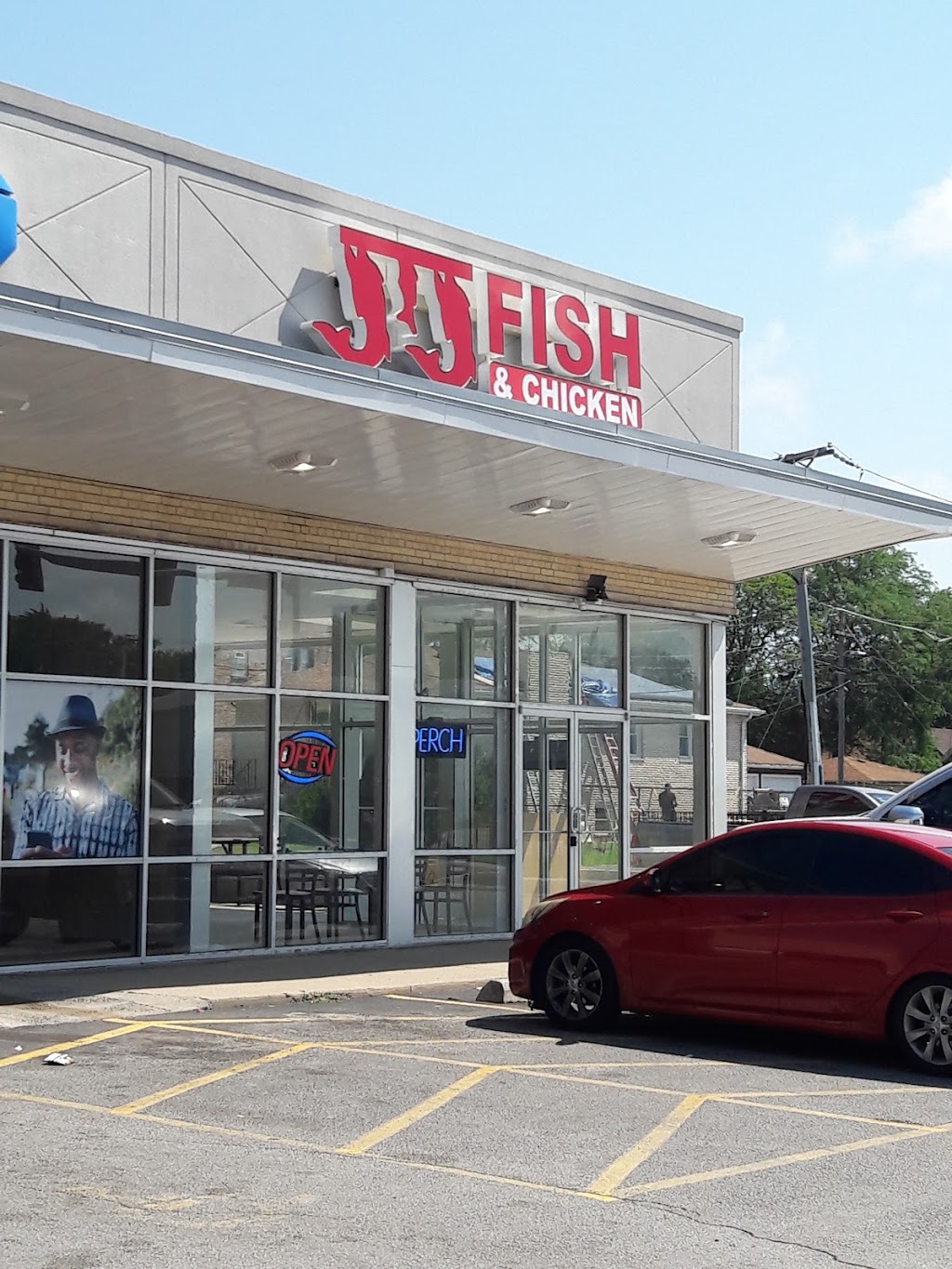 JJ fish and chicken | restaurant | 251 W 144th St, Riverdale, IL 60827, USA | 7088800674 OR +1 708-880-0674