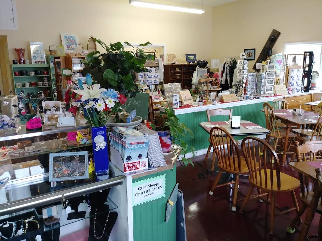 Barlows Clam Shack | restaurant | 856 Scenic Hwy, Bourne, MA 02532, USA | 5082728749 OR +1 508-272-8749