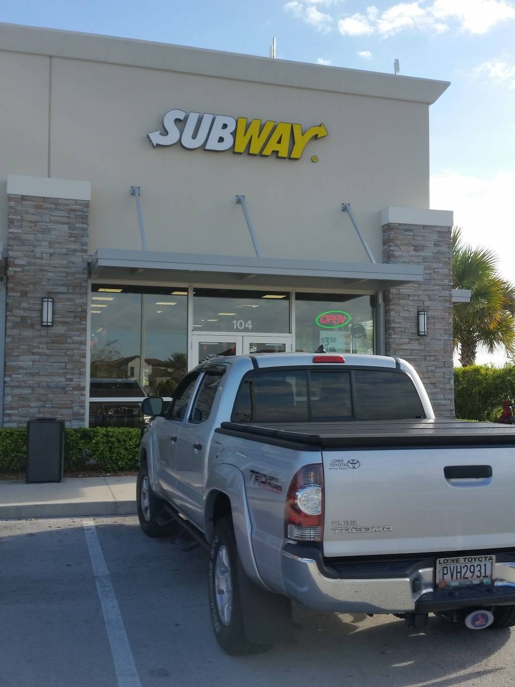 Subway | restaurant | 6300 N Wickham Rd, Melbourne, FL 32940, USA | 3212599225 OR +1 321-259-9225