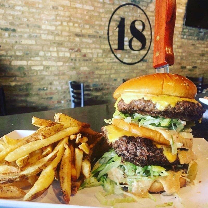 18 West Food & Drink | restaurant | 18 Conti Pkwy, Elmwood Park, IL 60707, USA | 7084569962 OR +1 708-456-9962
