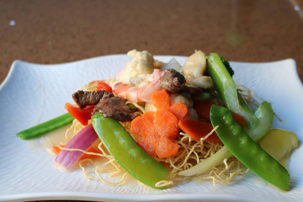 Sushi Plus | meal takeaway | 2101 Av Dollard, LaSalle, QC H8N 1S2, Canada | 5143668666 OR +1 514-366-8666