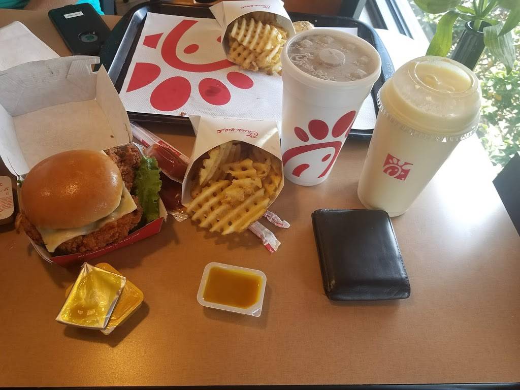 Chick-fil-A | restaurant | 915 Ann St, Montgomery, AL 36107, USA | 3342622017 OR +1 334-262-2017