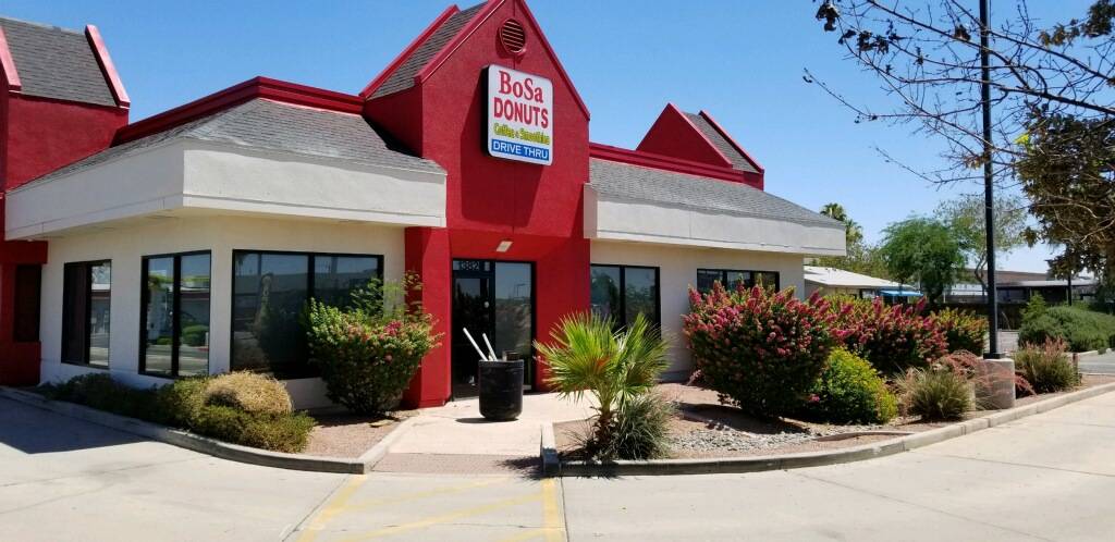 Bosa Donuts | restaurant | 13820 W Glendale Ave, Glendale, AZ 85307, USA | 6232717191 OR +1 623-271-7191