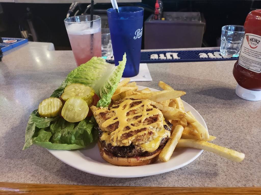 Gators Dockside Tampa | restaurant | 5840 E Fowler Ave, Temple Terrace, FL 33617, USA | 8133414445 OR +1 813-341-4445