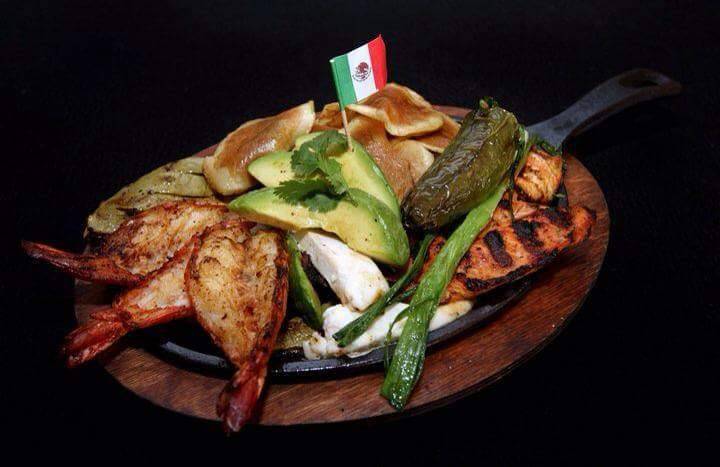 Fonda Don Chon | restaurant | 618 Shoppers Ln, Covina, CA 91723, USA | 6263324712 OR +1 626-332-4712