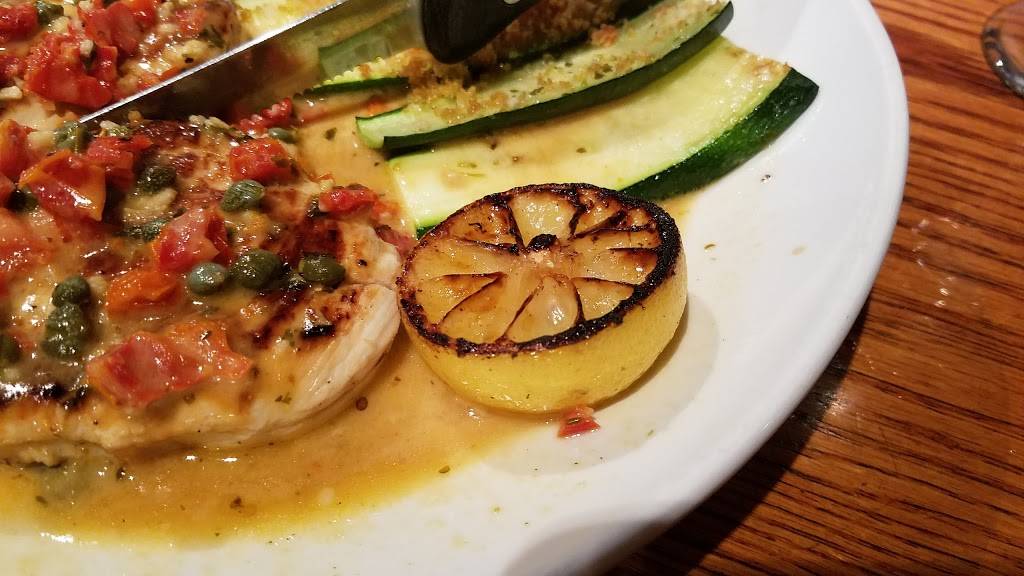 Olive Garden Italian Restaurant | meal takeaway | 1749 Beam Ave, Maplewood, MN 55109, USA | 6517730200 OR +1 651-773-0200