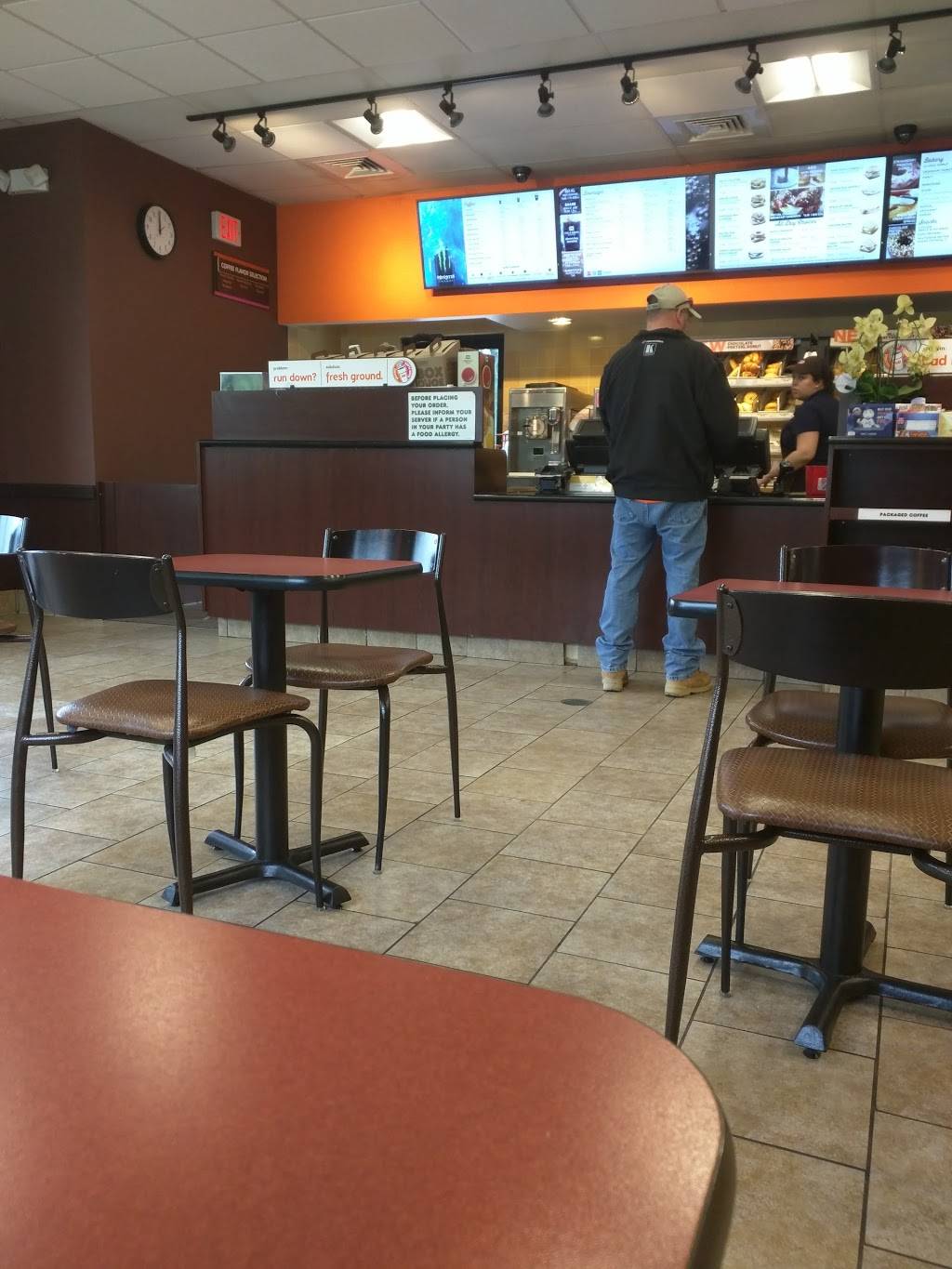 Dunkin | bakery | 364 Silver Ln, East Hartford, CT 06118, USA | 8608959303 OR +1 860-895-9303