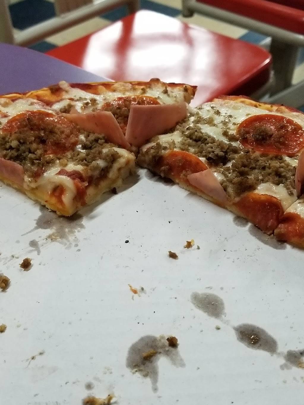 Michaels Pizza Cottage | restaurant | 6008 W Andrew Johnson Hwy, Talbott, TN 37877, USA | 4235860907 OR +1 423-586-0907