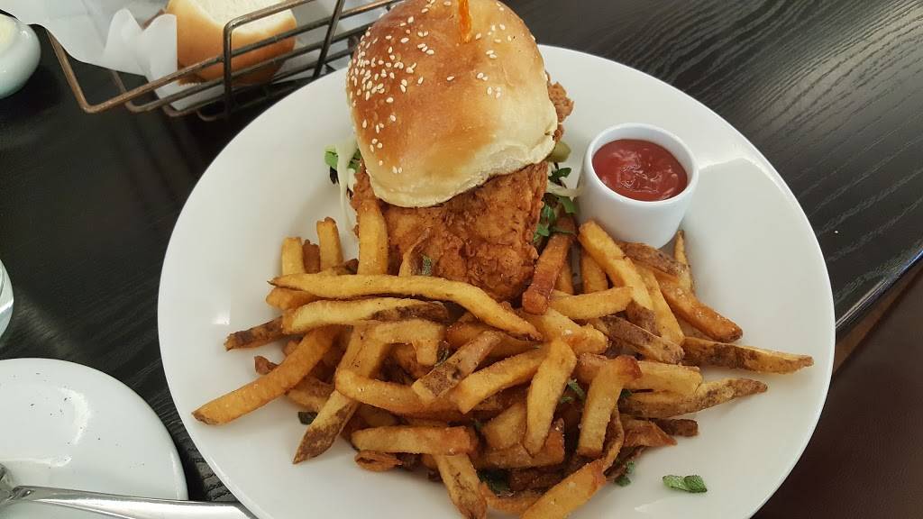 The Liberty Tavern | restaurant | 3195 Wilson Blvd, Arlington, VA 22201, USA | 7034659360 OR +1 703-465-9360