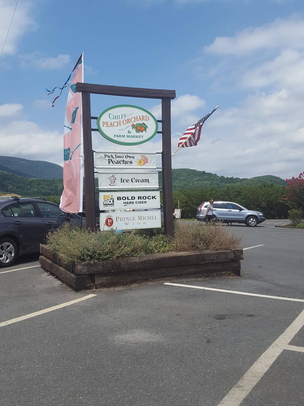 Bold Rock Chiles Peach | restaurant | 1351 Greenwood Rd, Crozet, VA 22932, USA | 4348232993 OR +1 434-823-2993