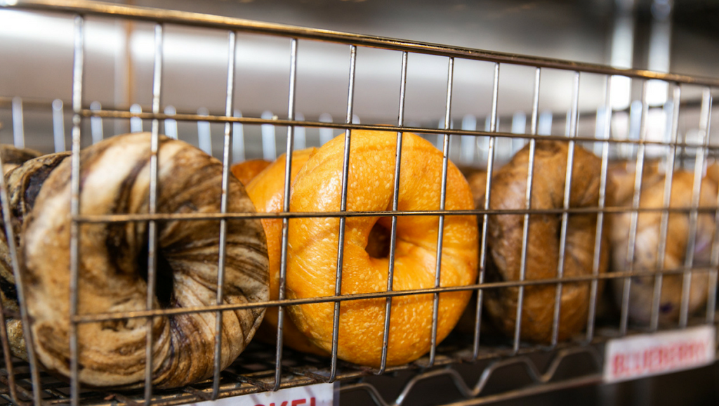 Hot Bagels & More | restaurant | 212 Pacific Ave, Atlantic City, NJ 08401, USA | 6095413488 OR +1 609-541-3488